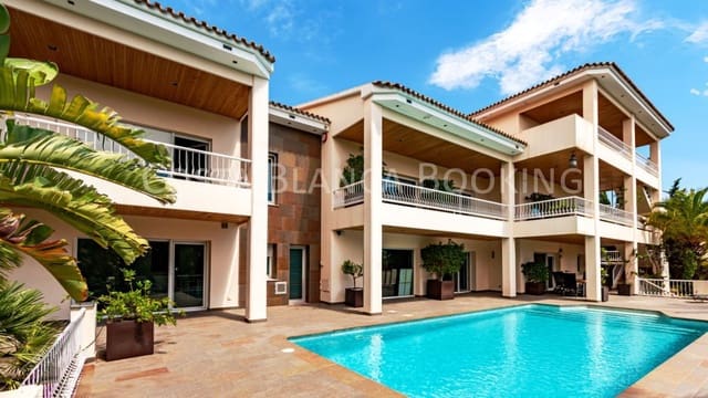 5 bedroom Villa for sale in Altea - € 1,950,000 (Ref: 9582794)