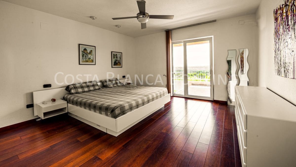 5 slaapkamer Villa te koop in Altea - € 1.950.000 (Ref: 9582794)