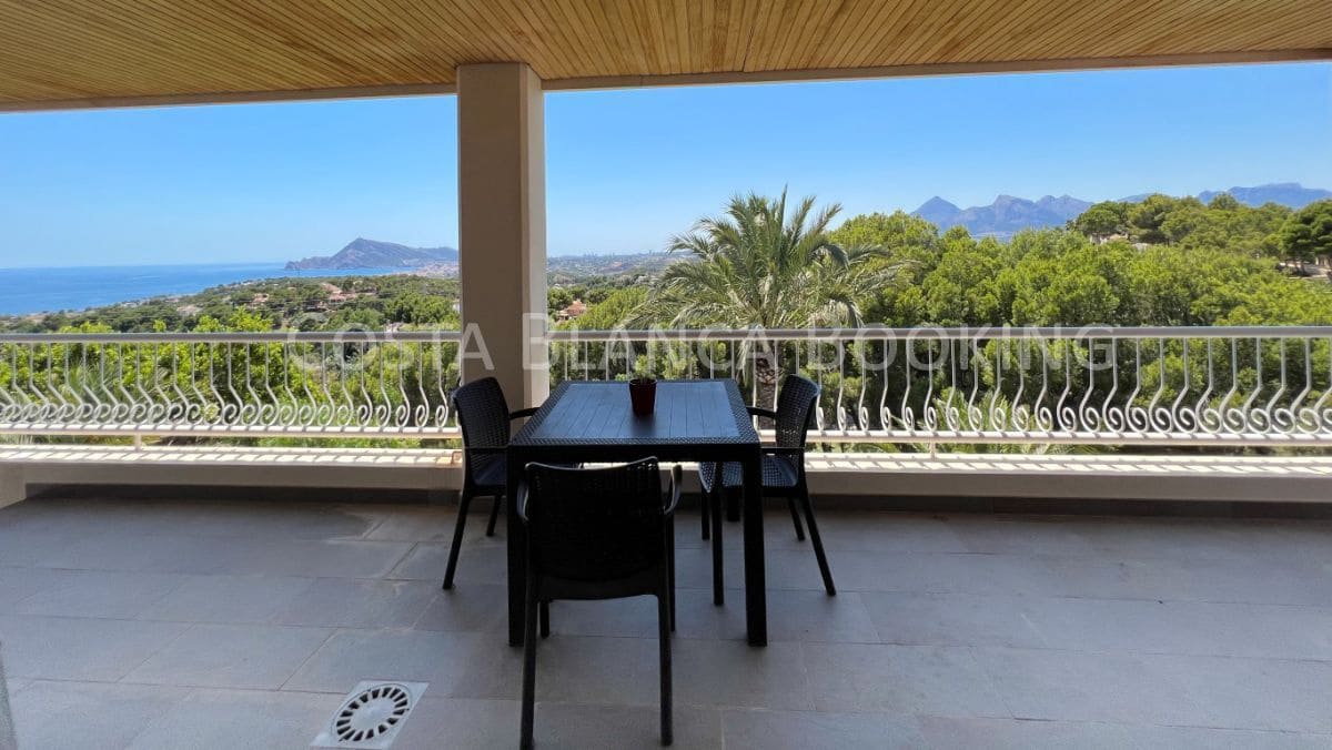 5 slaapkamer Villa te koop in Altea - € 1.950.000 (Ref: 9582794)