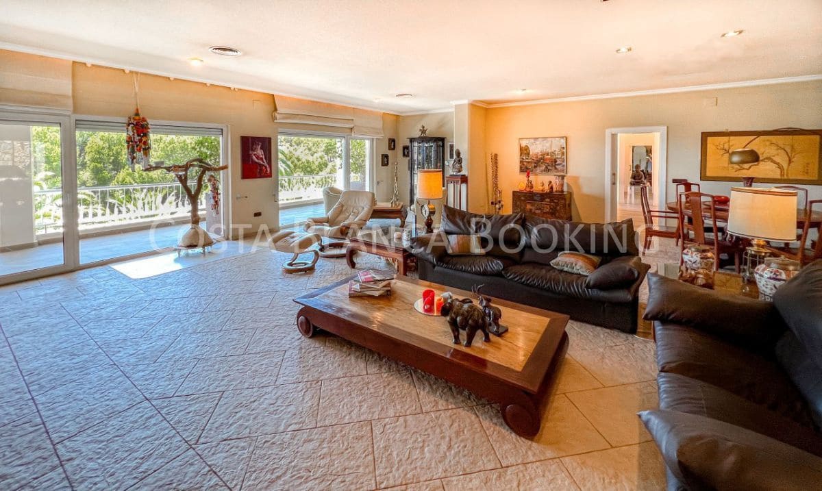 5 slaapkamer Villa te koop in Altea - € 1.950.000 (Ref: 9582794)