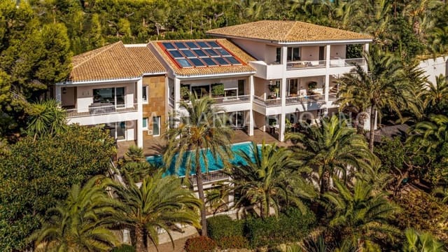 5 bedroom Villa for sale in Altea - € 1,950,000 (Ref: 9582794)