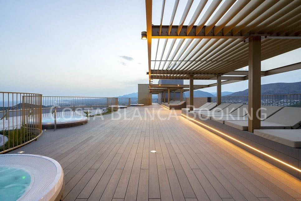 2 soveværelse Lejlighed til salg i Benidorm - € 995.000 (Ref: 9582796)