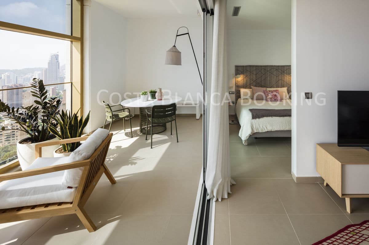 2 soveværelse Lejlighed til salg i Benidorm - € 995.000 (Ref: 9582796)