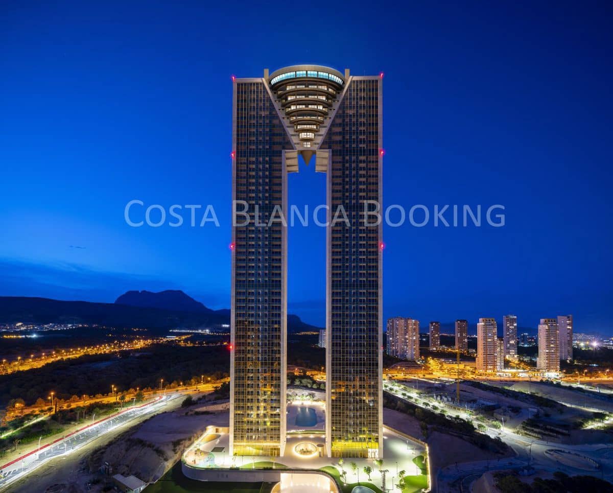 2 soveværelse Lejlighed til salg i Benidorm - € 995.000 (Ref: 9582796)