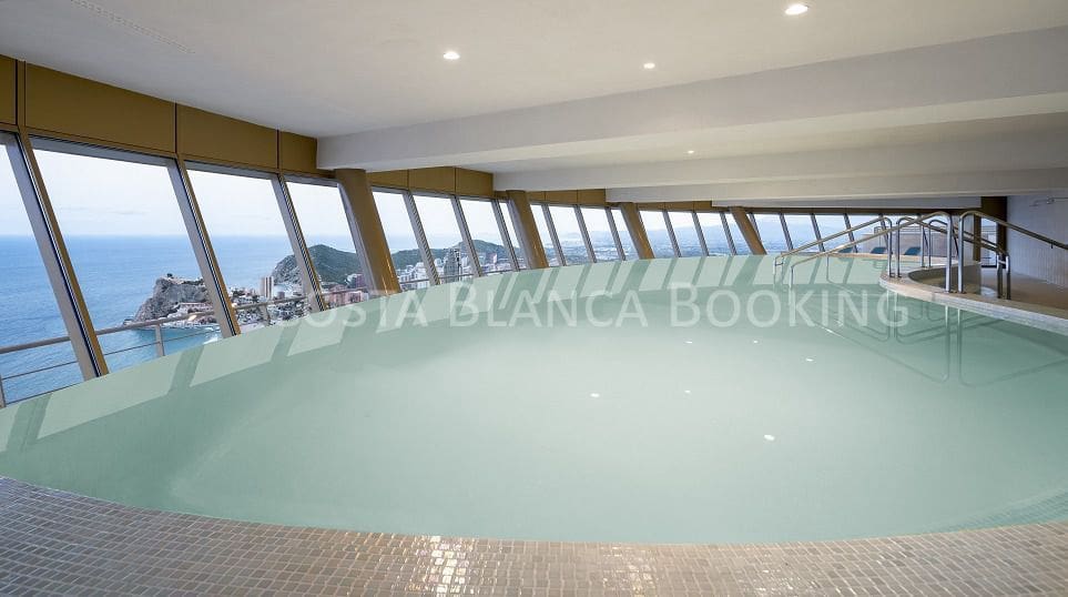 2 soveværelse Lejlighed til salg i Benidorm - € 995.000 (Ref: 9582796)