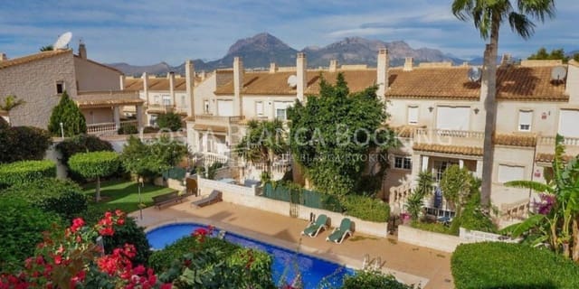 5 Zimmer Villa zu verkaufen in Albir, Alfaz del Pi / L'Alfàs del Pi mit Pool Garage - 450.000 € (Ref: 9582800)
