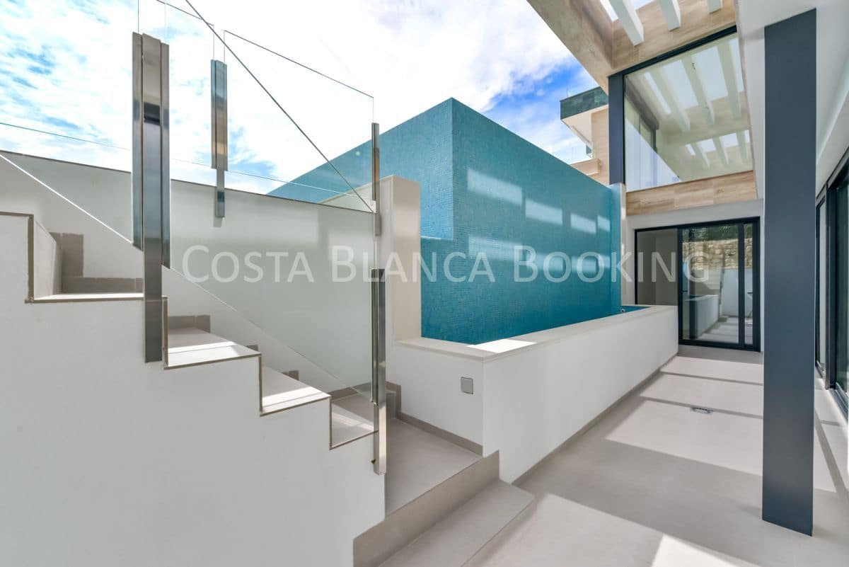 4 makuuhuone Huvila myytävänä paikassa Finestrat - 1 150 000 € (Ref: 9582805)