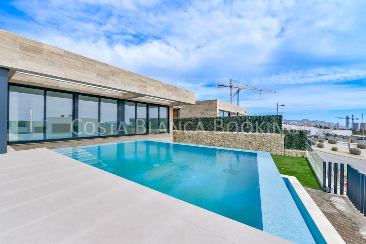 4 makuuhuone Huvila myytävänä paikassa Finestrat - 1 150 000 € (Ref: 9582805)