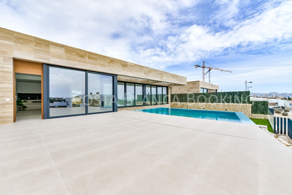 4 makuuhuone Huvila myytävänä paikassa Finestrat - 1 150 000 € (Ref: 9582805)