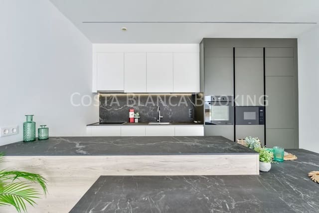 4 bedroom Villa for sale in Finestrat - € 1,150,000 (Ref: 9582805)