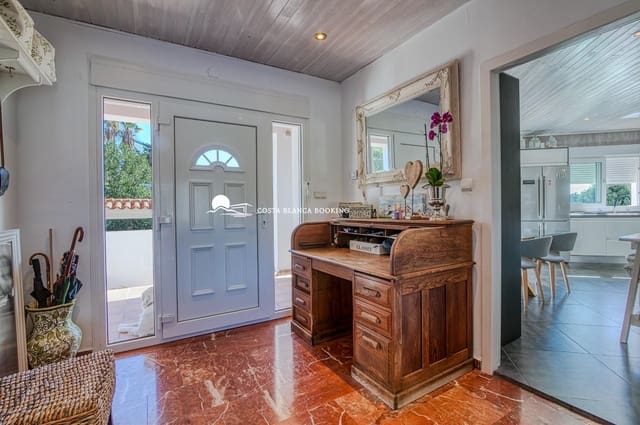 3 chambre Villa/Maison à vendre à La Nucia avec piscine garage - 750 000 € (Ref: 9582809)