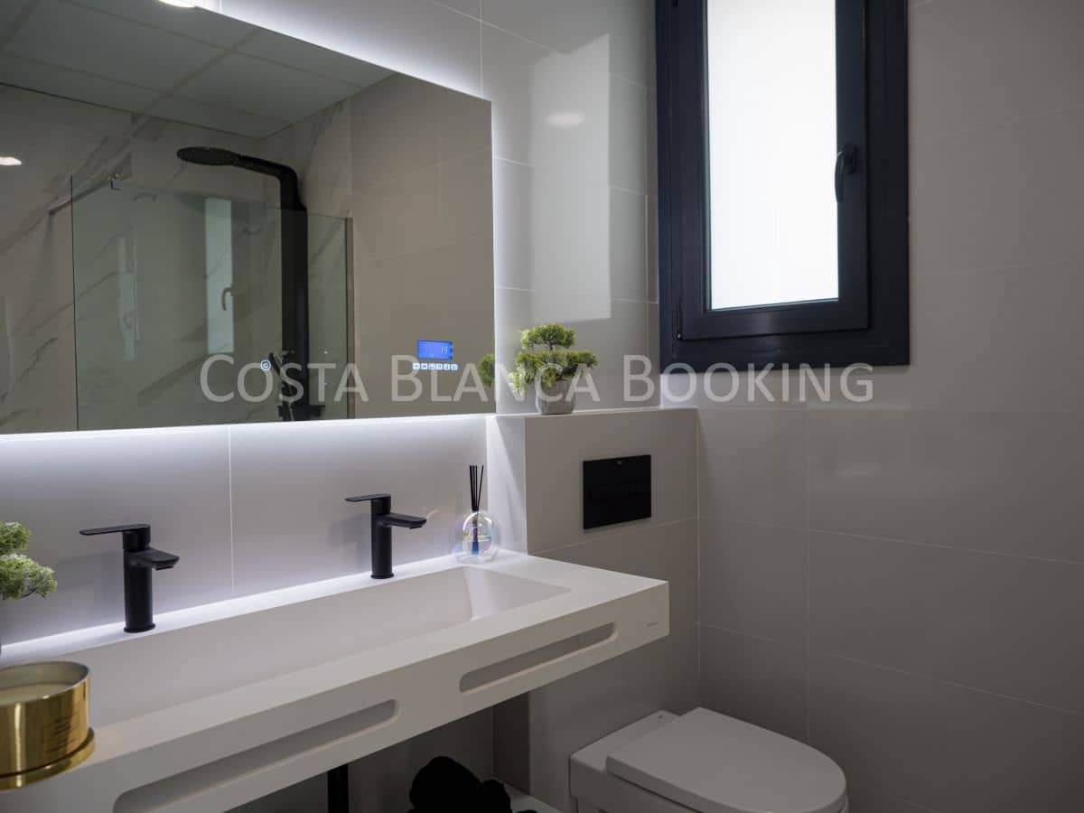 4 quarto Moradia para venda em Finestrat - 949 000 € (Ref: 9582812)