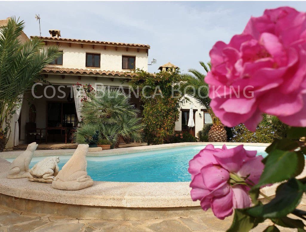 4 bedroom Villa for sale in Relleu - € 1,390,000 (Ref: 9582813)
