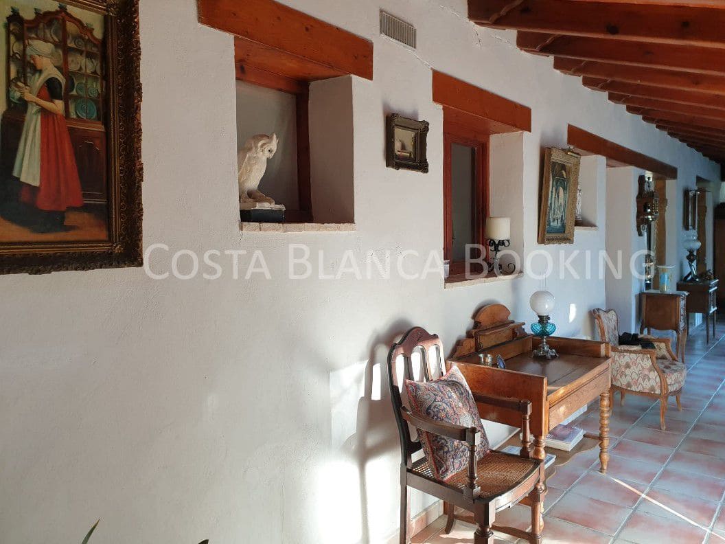 4 bedroom Villa for sale in Relleu - € 1,390,000 (Ref: 9582813)