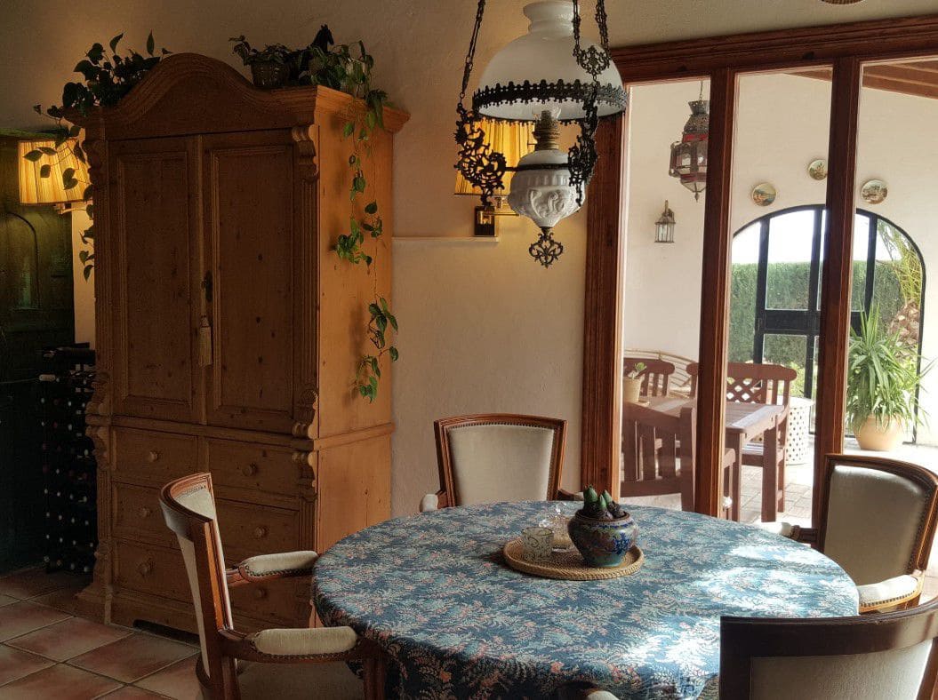 4 bedroom Villa for sale in Relleu - € 1,390,000 (Ref: 9582813)