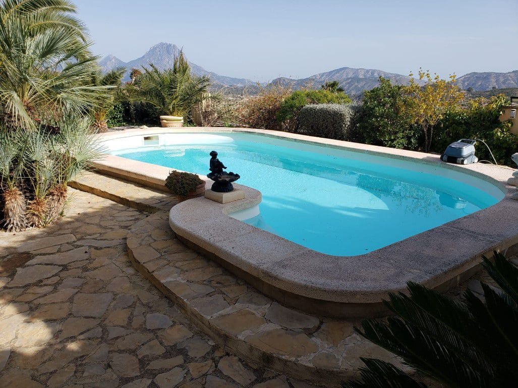 4 bedroom Villa for sale in Relleu - € 1,390,000 (Ref: 9582813)