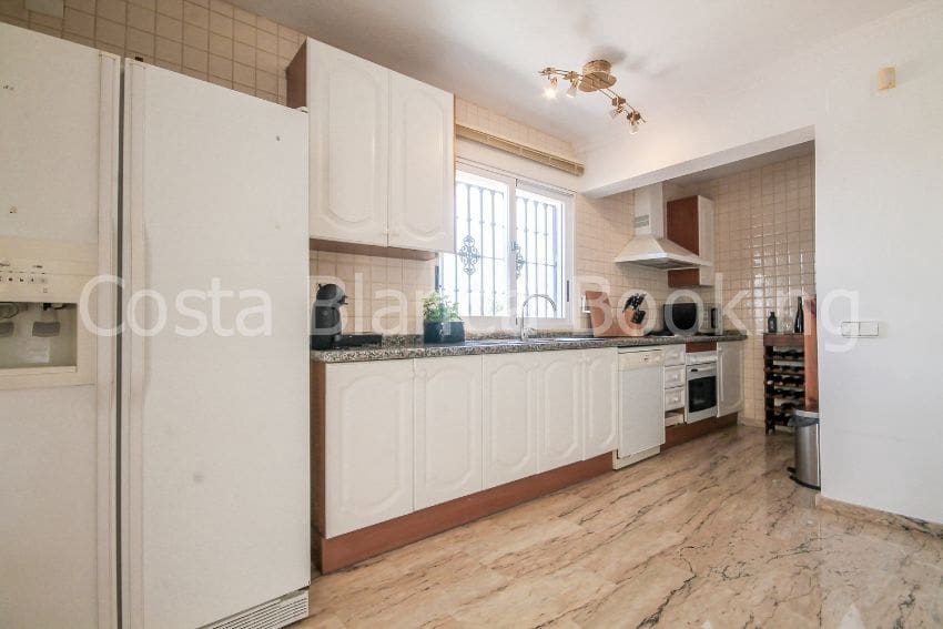 Chalet de 5 habitaciones en La Nucia en venta - 600.000 € (Ref: 9582817)