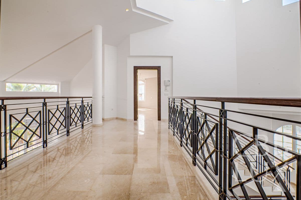 5 sovrum Villa till salu i Alfaz del Pi / L'Alfas del Pi - 1 600 000 € (Ref: 9582819)