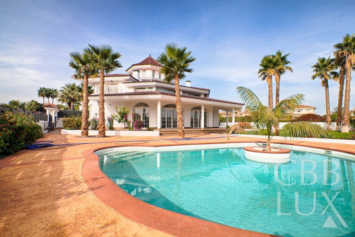 5 sovrum Villa till salu i Alfaz del Pi / L'Alfas del Pi - 1 600 000 € (Ref: 9582819)