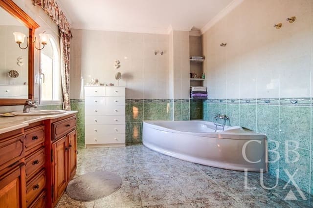 8 sypialnia Willa na sprzedaż w Alfaz del Pi / L'Alfàs del Pi - 1 880 000 € (Ref: 9582820)