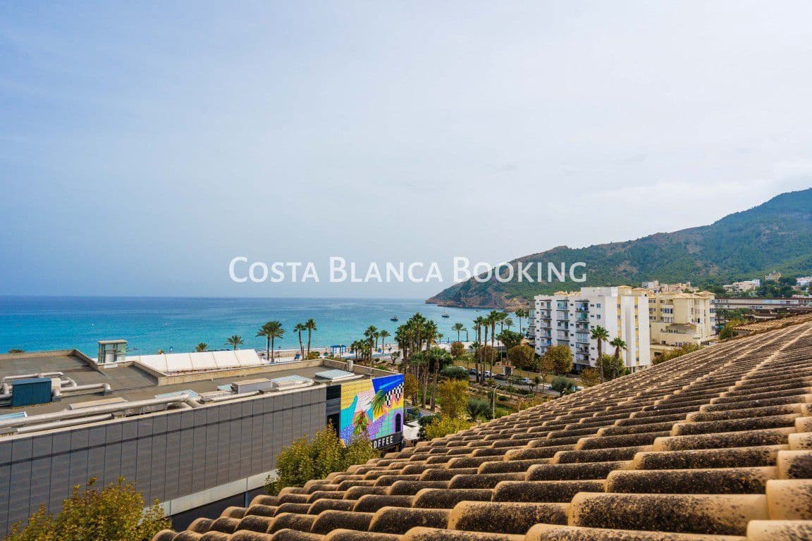 1 bedroom Penthouse for sale in Alfaz del Pi / L'Alfas del Pi - € 399,000 (Ref: 9582824)