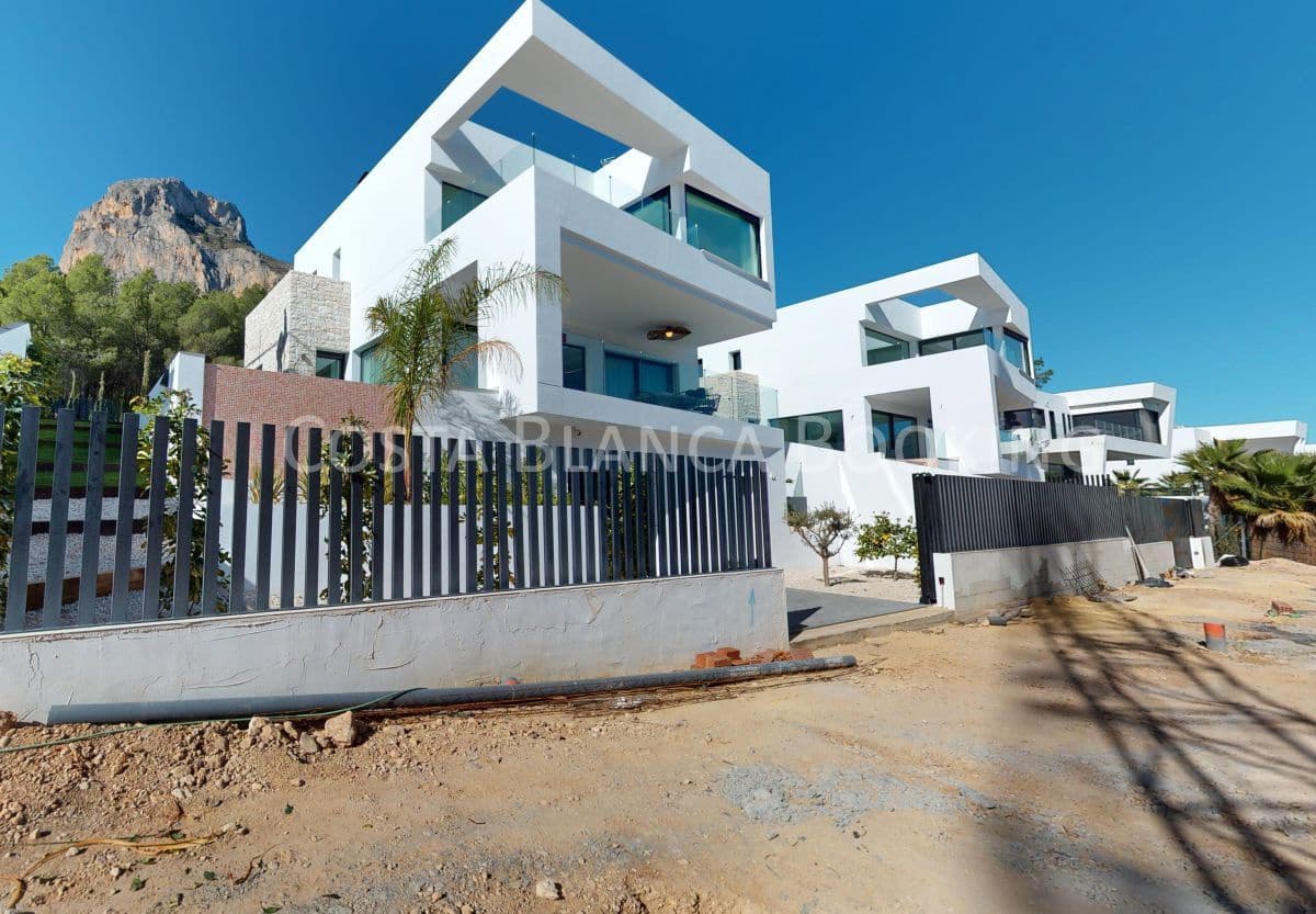 3 makuuhuone Huvila myytävänä paikassa Polop - 740 000 € (Ref: 9582828)