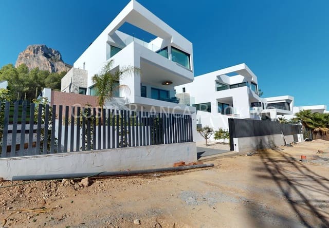 3 makuuhuone Huvila myytävänä paikassa Polop - 740 000 € (Ref: 9582828)