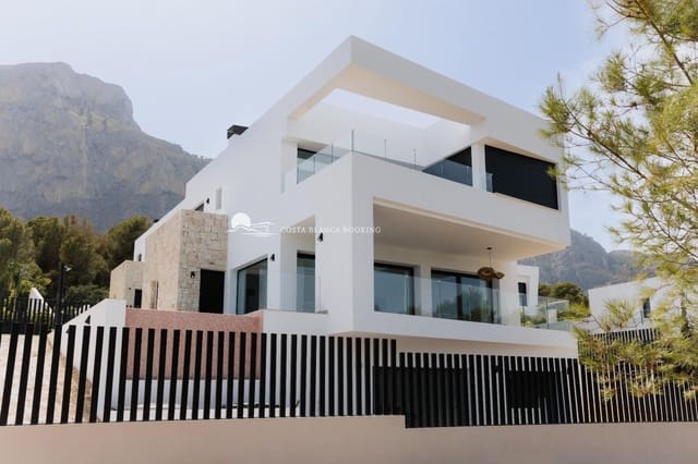 Chalet de 3 habitaciones en Polop en venta con piscina garaje - 985.000 € (Ref: 9582828)