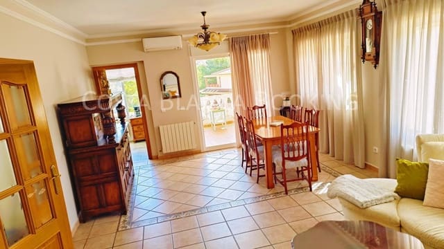 7 makuuhuone Huvila myytävänä paikassa Calpe / Calp - 1 272 600 € (Ref: 9582833)