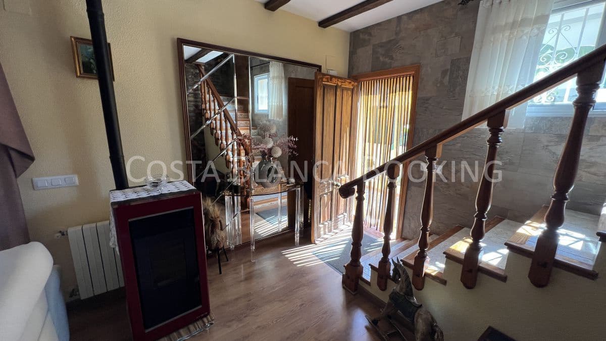 3 bedroom Villa for sale in La Nucia - € 530,000 (Ref: 9582837)