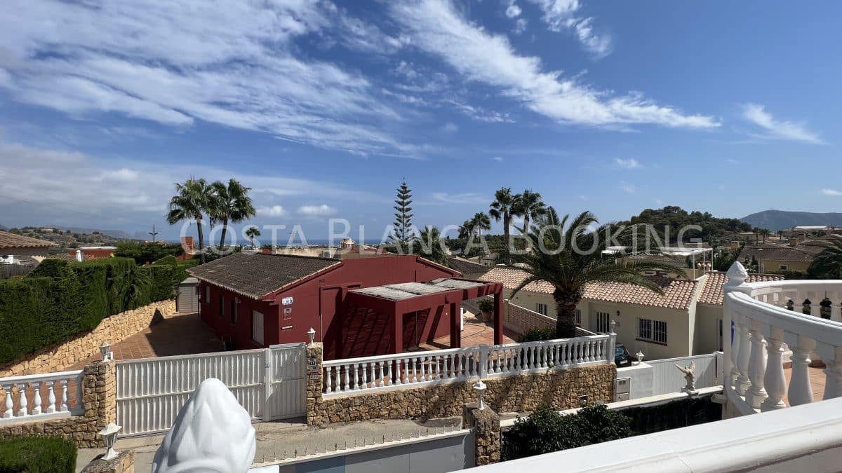 3 bedroom Villa for sale in La Nucia - € 530,000 (Ref: 9582837)