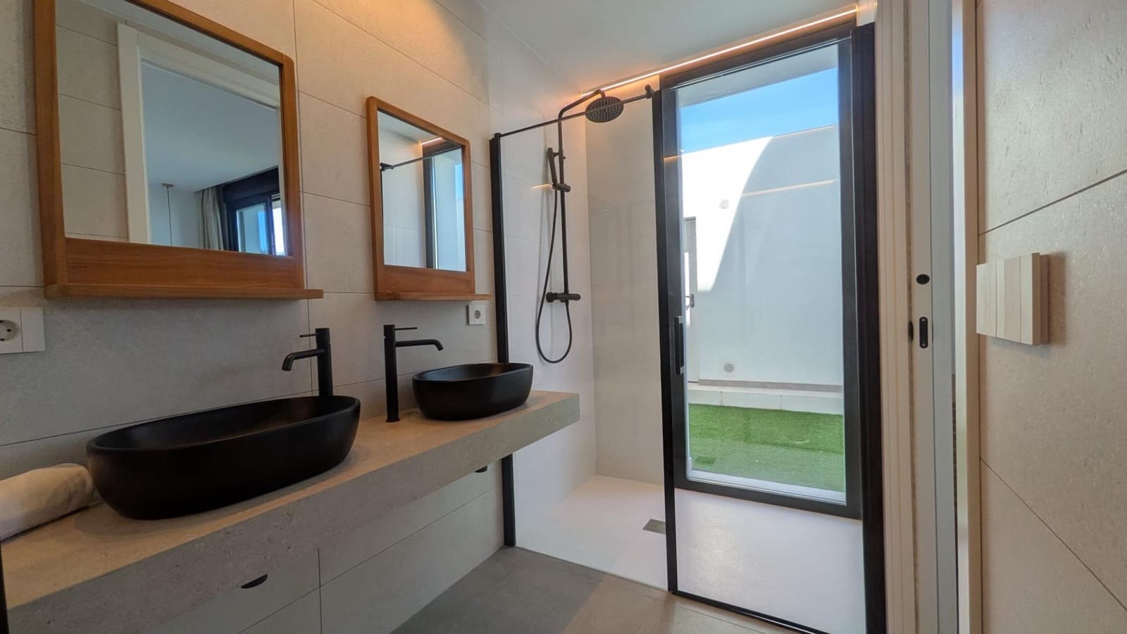 4 bedroom Villa for sale in Albir with pool - € 895,000 (Ref: 9582838)
