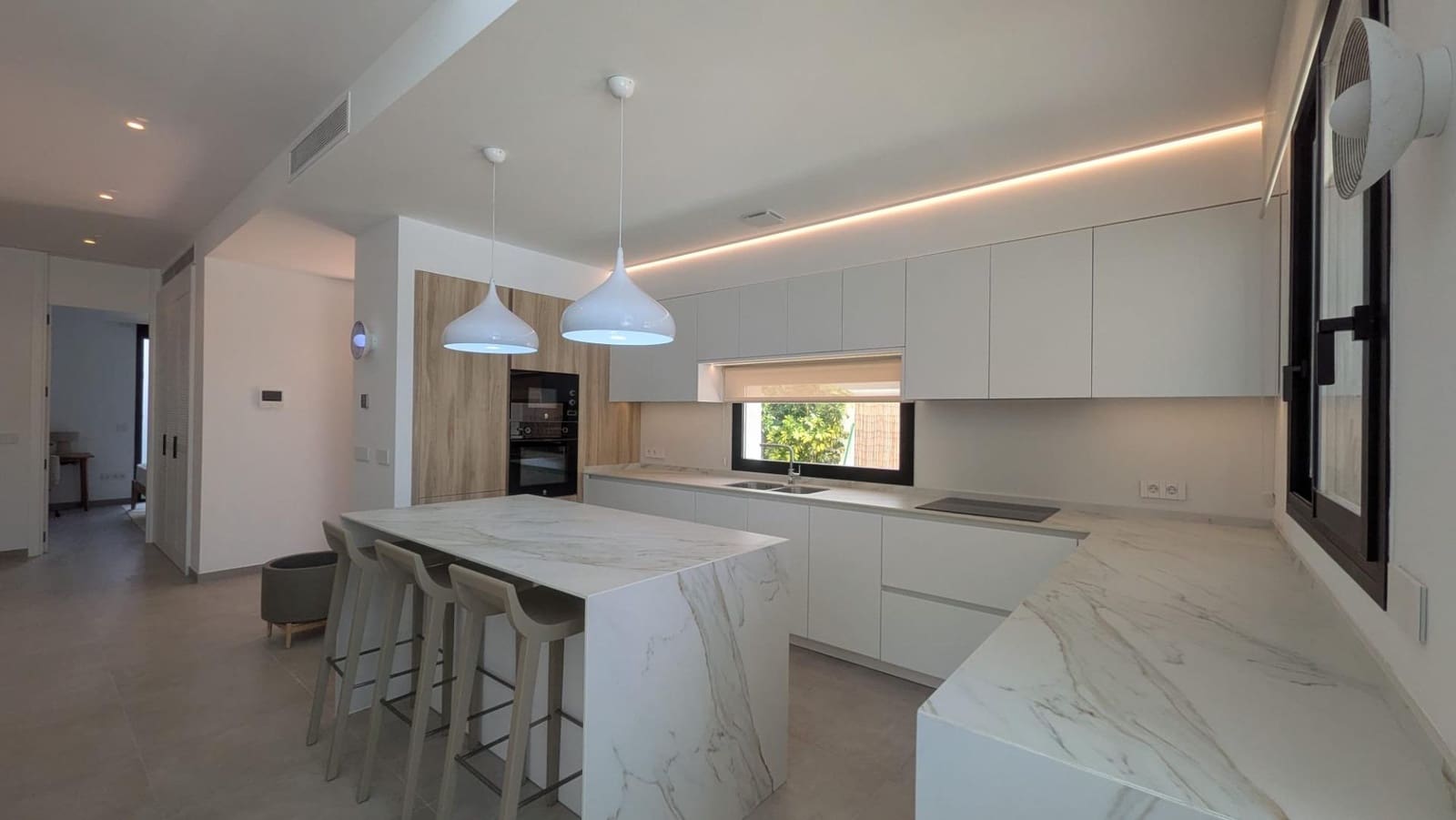 4 bedroom Villa for sale in Albir with pool - € 895,000 (Ref: 9582838)