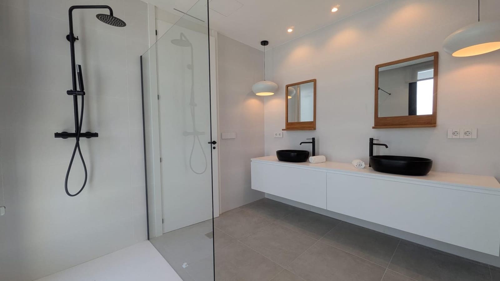 4 bedroom Villa for sale in Albir with pool - € 895,000 (Ref: 9582838)