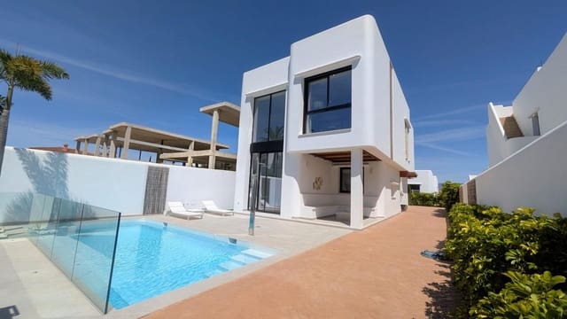 Chalet de 4 habitaciones en Albir, Alfaz del Pi / L'Alfàs del Pi en venta con piscina - 895.000 € (Ref: 9582838)