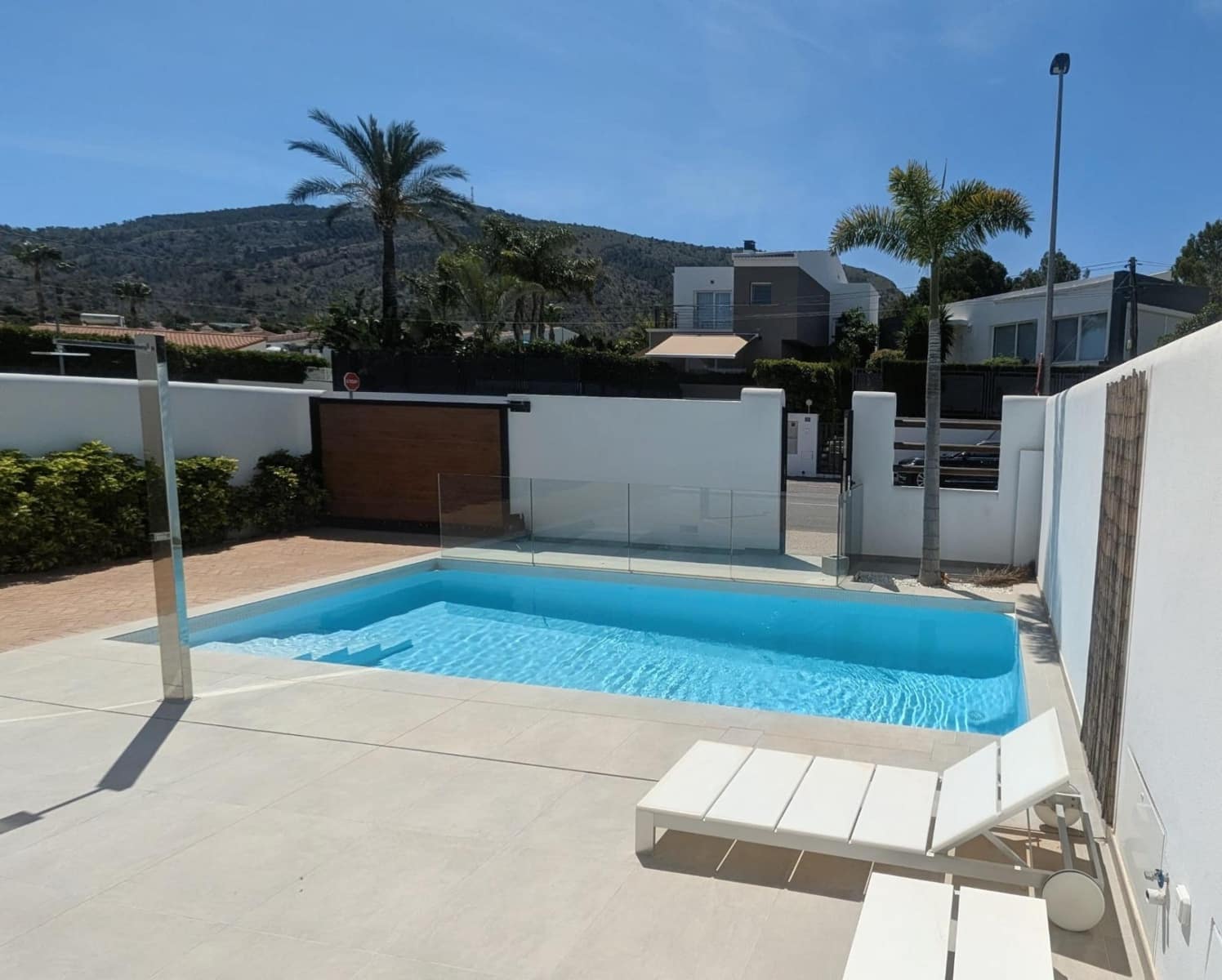 4 bedroom Villa for sale in Albir with pool - € 895,000 (Ref: 9582838)