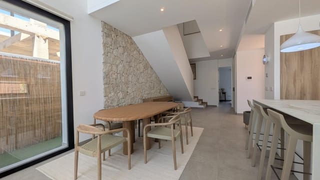 Chalet de 4 habitaciones en Albir, Alfaz del Pi / L'Alfàs del Pi en venta con piscina - 895.000 € (Ref: 9582838)