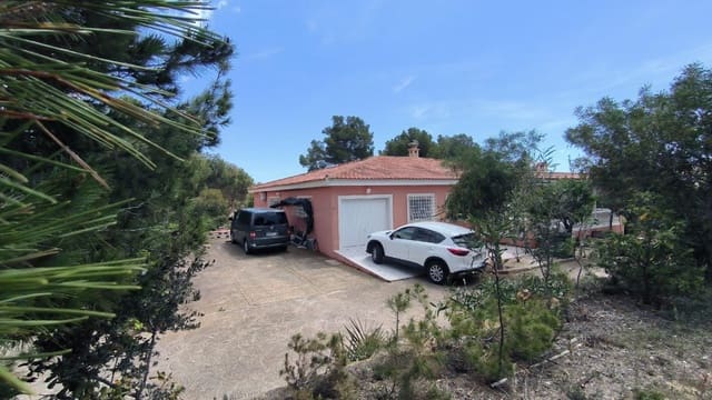 4 bedroom Villa for sale in La Nucia - € 560,000 (Ref: 9582840)