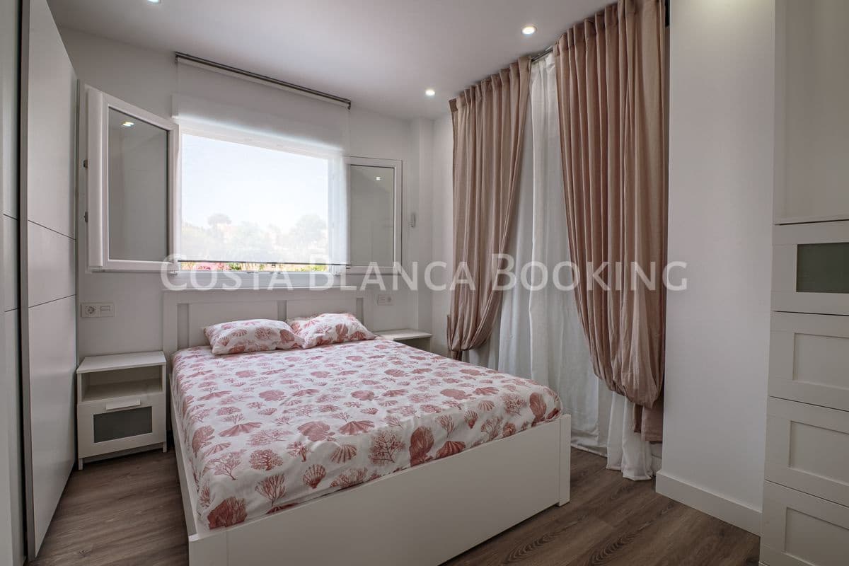 Chalet de 3 habitaciones en La Nucia en venta - 589.000 € (Ref: 9582841)