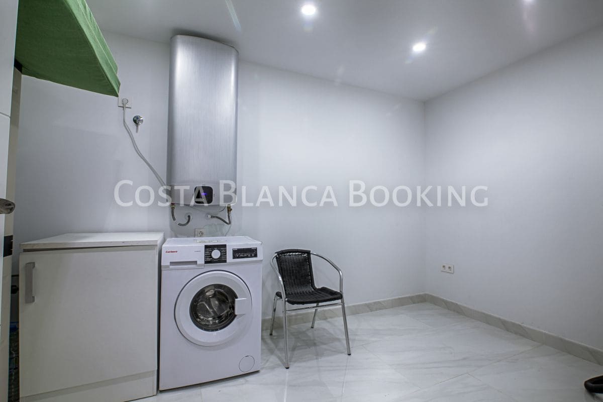 Chalet de 3 habitaciones en La Nucia en venta - 589.000 € (Ref: 9582841)