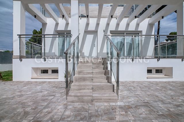 3 bedroom Villa for sale in La Nucia - € 580,000 (Ref: 9582841)