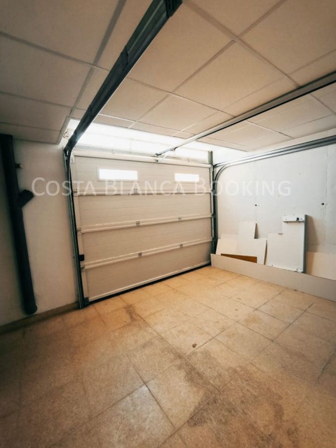 4 soveværelse Villa til salg i Alfaz del Pi / L'Alfas del Pi - € 398.000 (Ref: 9582842)