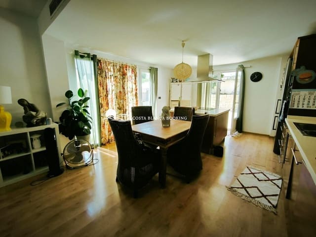 4 bedroom Villa for sale in Alfaz del Pi / L'Alfàs del Pi with pool garage - € 398,000 (Ref: 9582842)