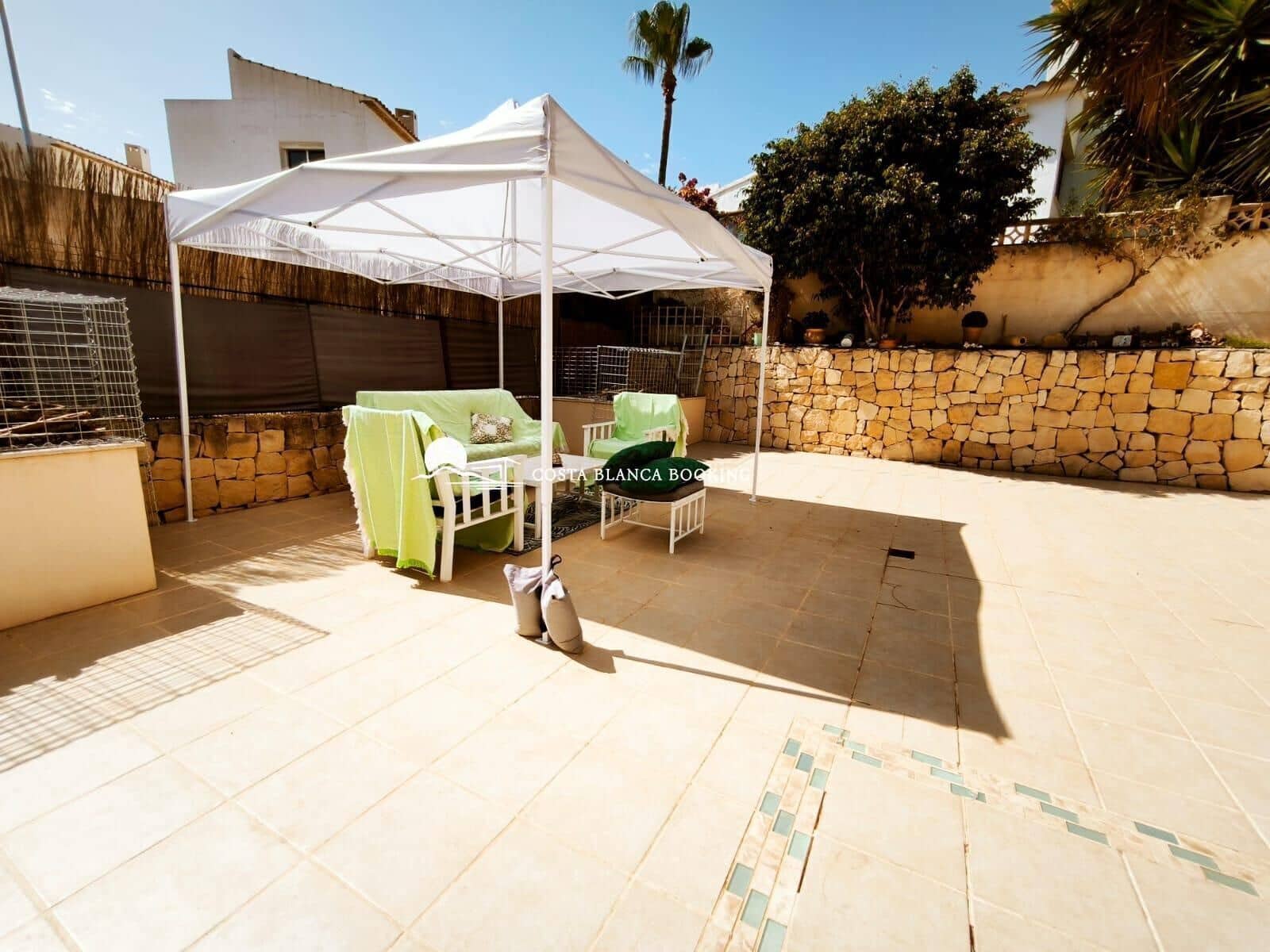 Chalet de 4 habitaciones en Alfaz del Pi / L'Alfàs del Pi en venta con piscina garaje - 398.000 € (Ref: 9582842)