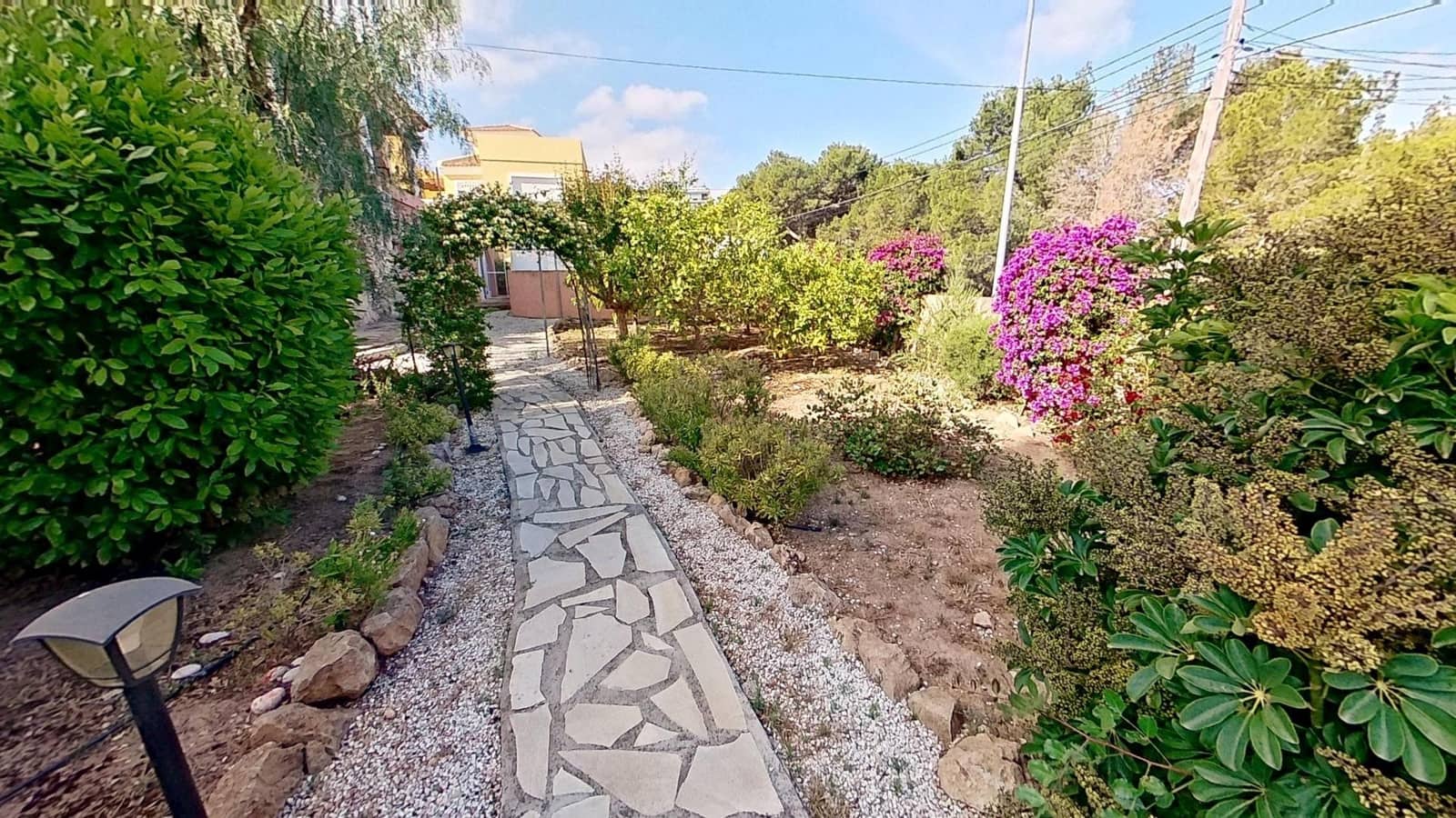 4 slaapkamer Villa te koop in Albir met zwembad garage - € 620.000 (Ref: 9582843)