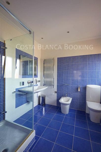 4 soveværelse Villa til salg i Alfaz del Pi / L'Alfas del Pi - € 1.250.000 (Ref: 9582844)