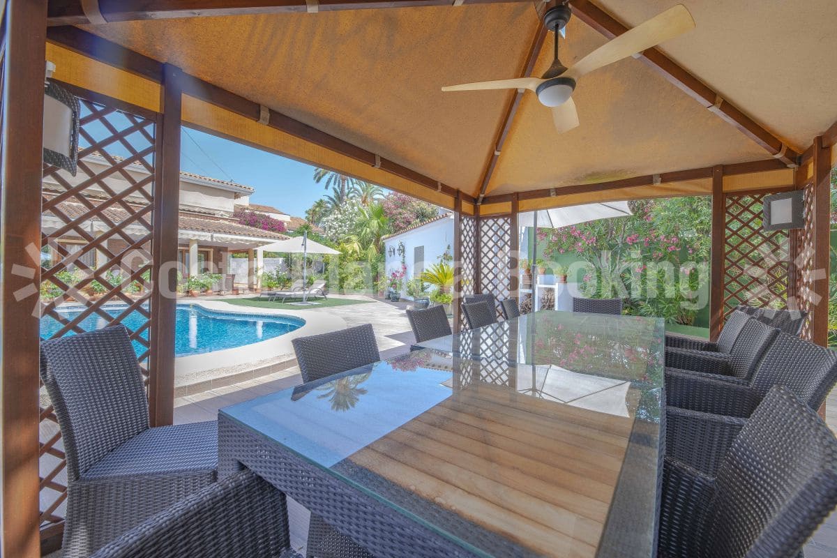 6 soveværelse Villa til salg i Benidorm - € 1.400.000 (Ref: 9582851)