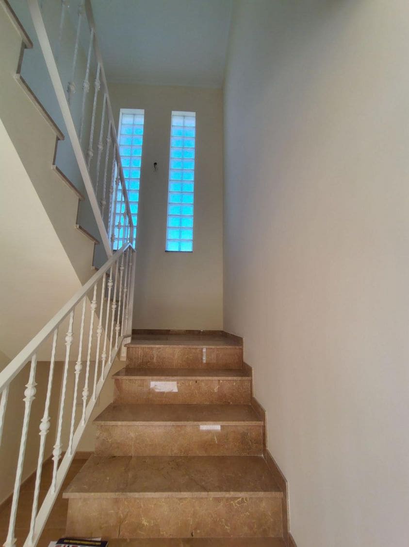 4 bedroom Villa for sale in Alfaz del Pi / L'Alfas del Pi - € 740,000 (Ref: 9582853)