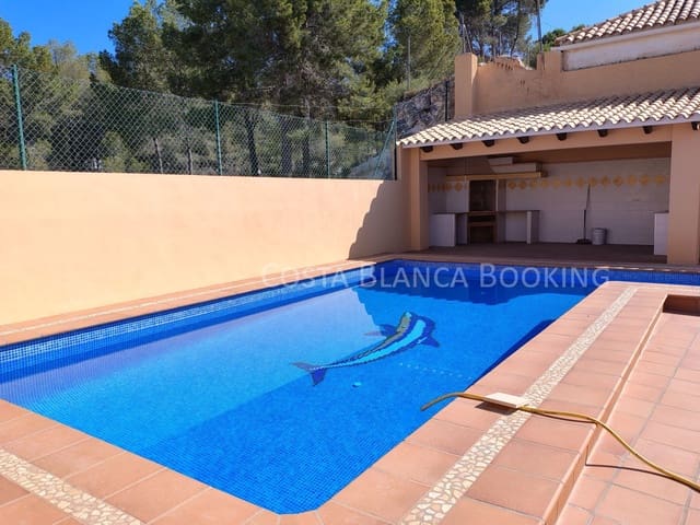 4 bedroom Villa for sale in Alfaz del Pi / L'Alfàs del Pi - € 740,000 (Ref: 9582853)