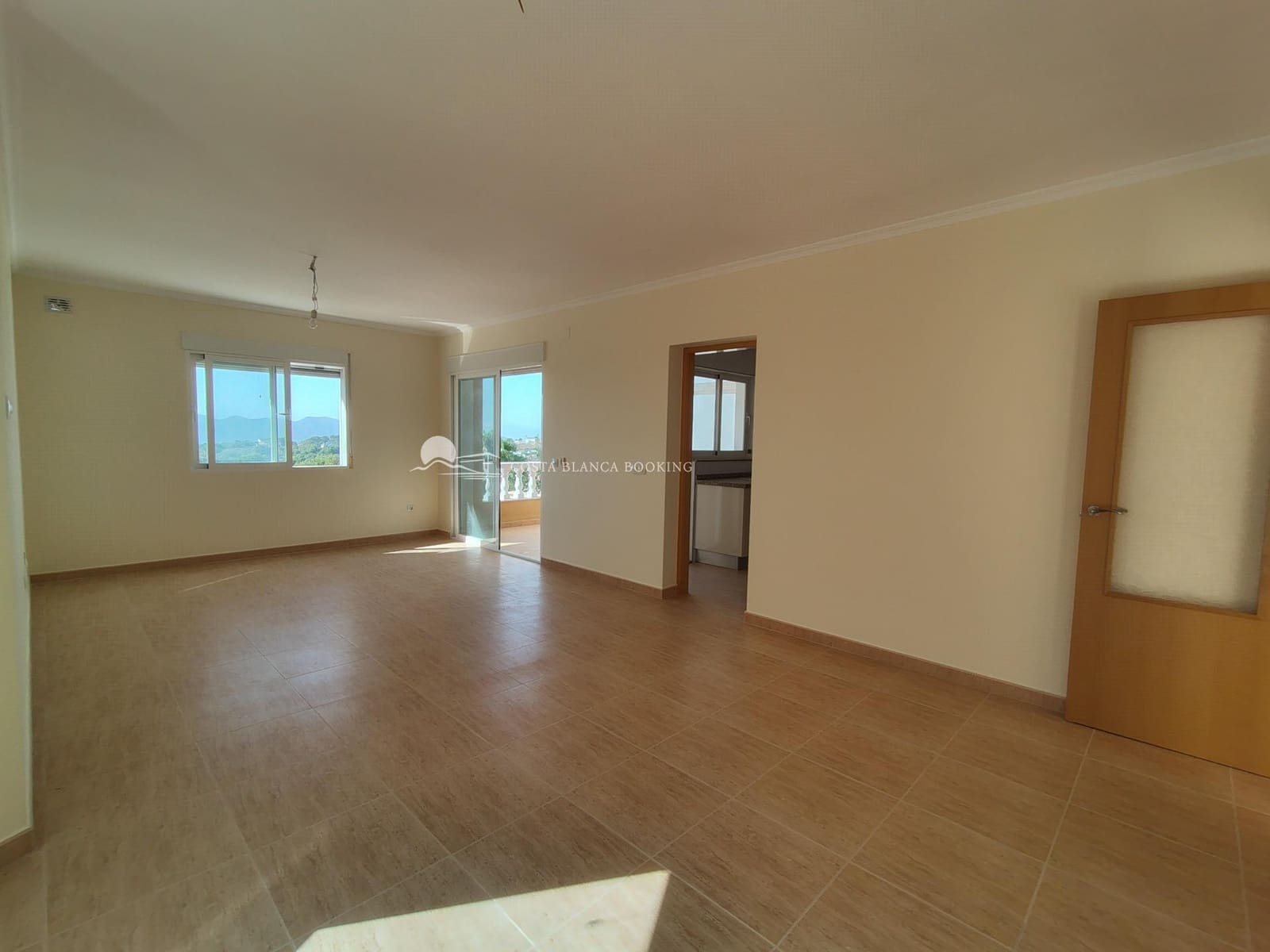 4 soverom Villa til salgs i Alfaz del Pi / L'Alfas del Pi med svømmebasseng garasje - € 740 000 (Ref: 9582853)